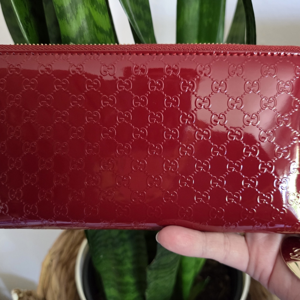 Gucci Red Patent Zip Wallet